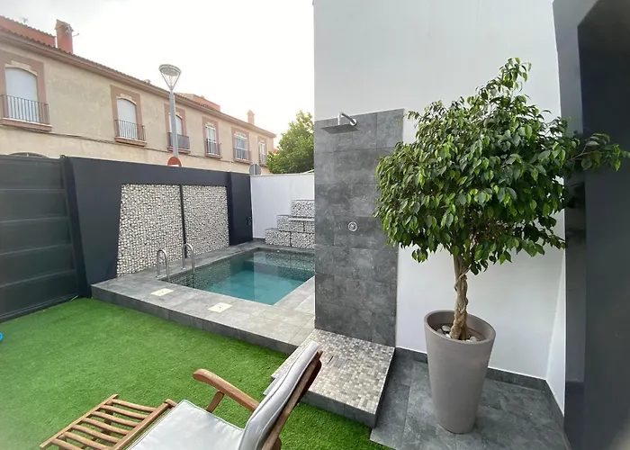 בית נופש Jerez Deluxe *